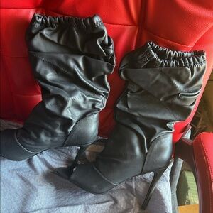 Elegant Black Women's Boots